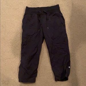 Lululemon cropped joggers